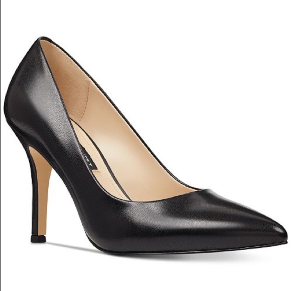 Nine West black pumps